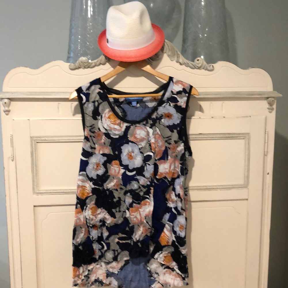 Simply Vera Vera Wang Navy Floral Sleeveless Top